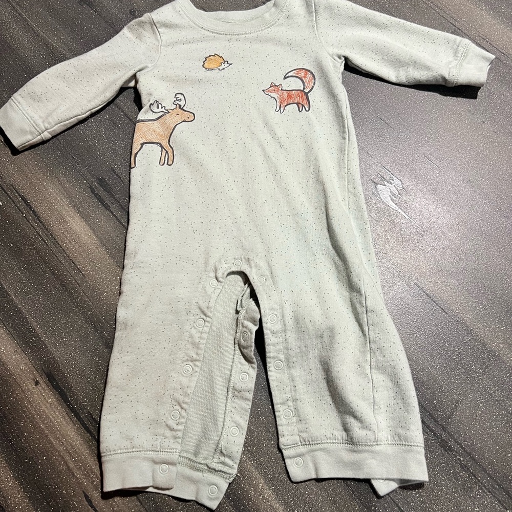 Carters pastel green romper, size 12 months